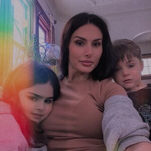 Meet your Posher, Cadence grace